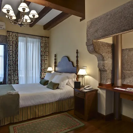 Airas Nunes By De Compostela סנטיאגו דה קומפוסטלה