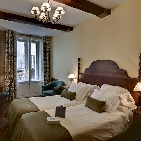 Airas Nunes By De Compostela סנטיאגו דה קומפוסטלה