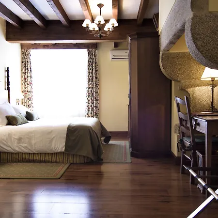 Airas Nunes By De Compostela סנטיאגו דה קומפוסטלה