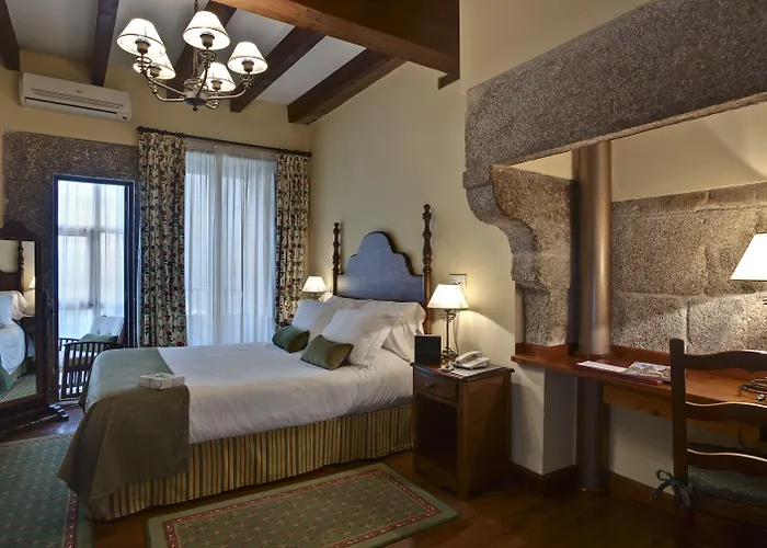 Airas Nunes By De Compostela Santiago de Compostela