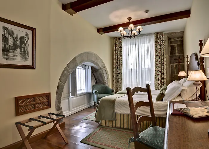 Airas Nunes By De Compostela 3*