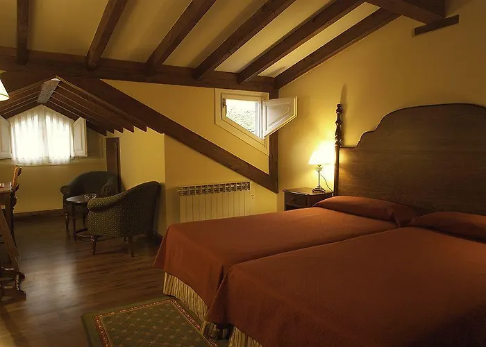 Airas Nunes By De Compostela