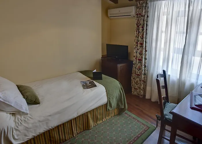 Airas Nunes By De Compostela 3*