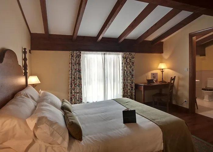 Airas Nunes By De Compostela