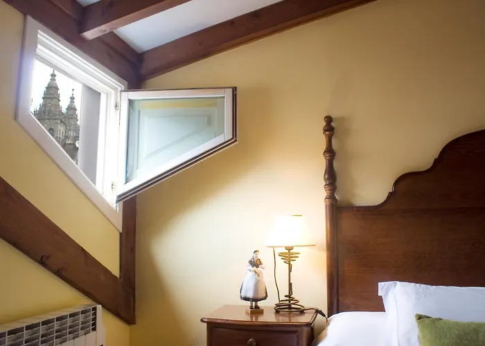 Airas Nunes By De Compostela Santiago de Compostela