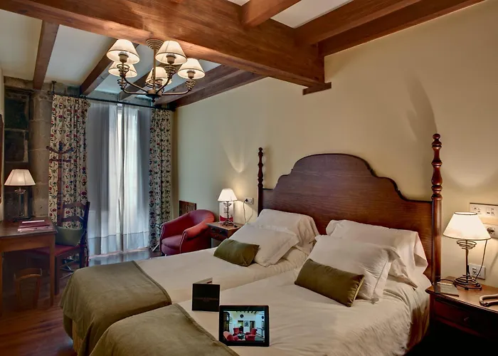 Airas Nunes By De Compostela 3*