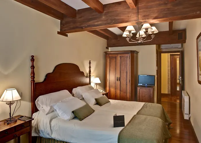 Airas Nunes By De Compostela Santiago de Compostela